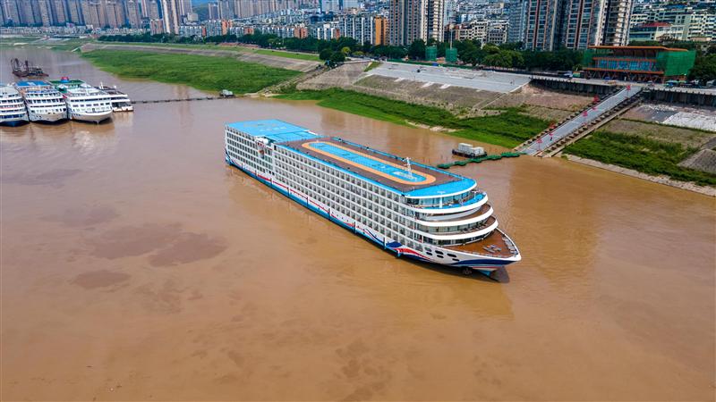 Three Gorges Fengdu Port Huaxia Goddess No. 3 Three Gorges Fengdu Port Huaxia Goddess No. 3