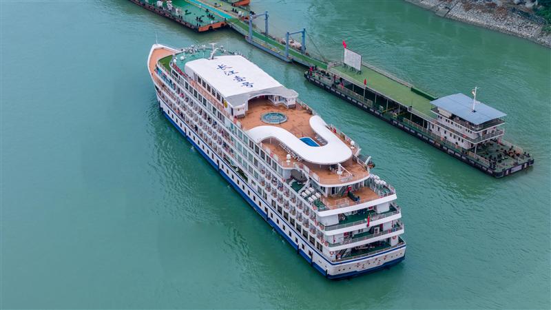 长江壹号航拍 长江壹号航拍