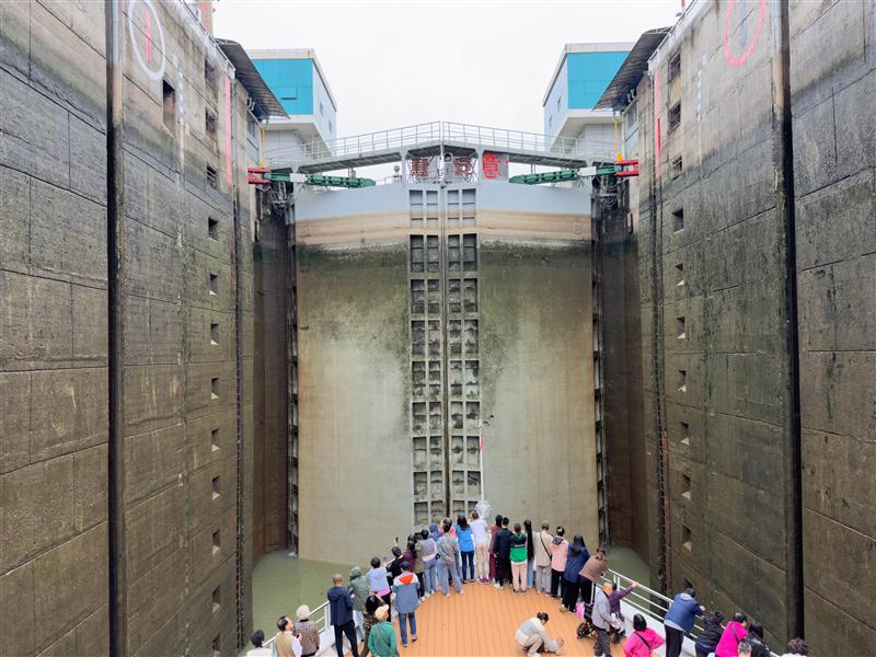 葛洲坝船闸 葛洲坝船闸