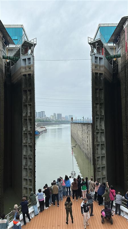 葛洲壩船閘 葛洲壩船閘