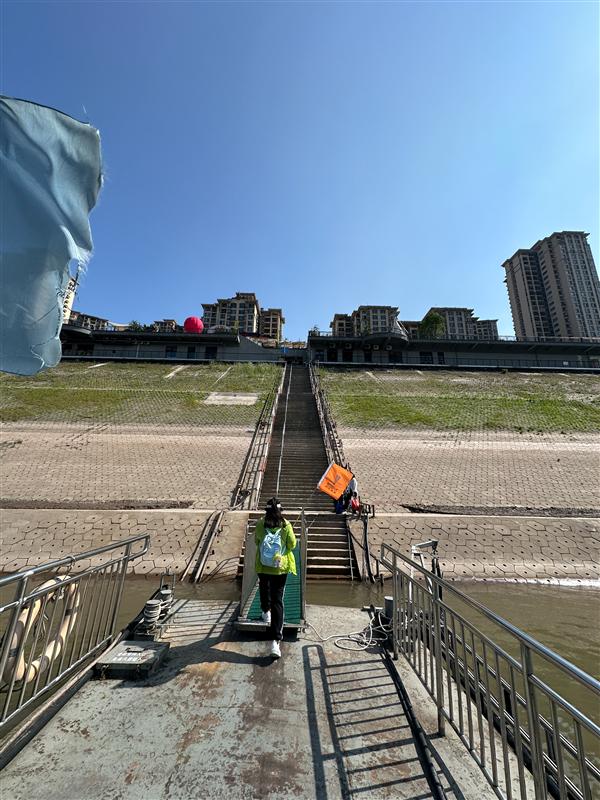 三峡涪陵港楼梯长江奇迹 三峡涪陵港楼梯长江奇迹