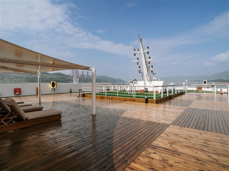 长江奇迹6F观景甲板 长江奇迹6F观景甲板