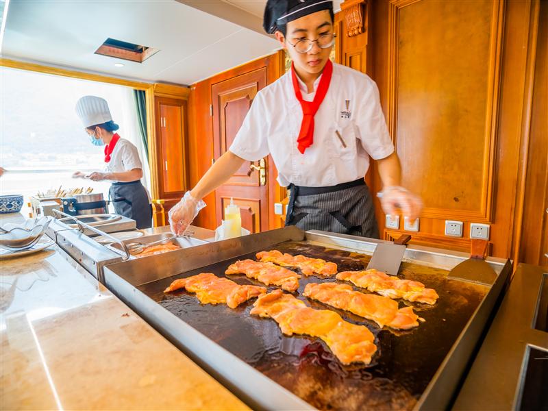 三峡长江奇迹自助餐美食 三峡长江奇迹自助餐美食