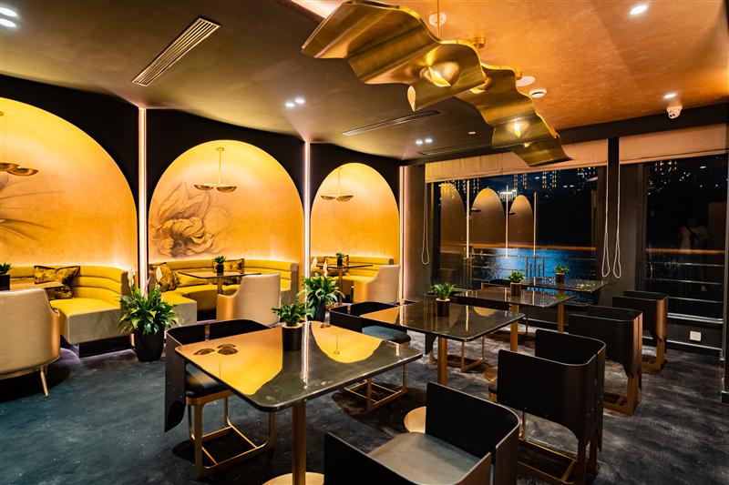 三峡新长江探索柏翠餐厅 三峡新长江探索柏翠餐厅