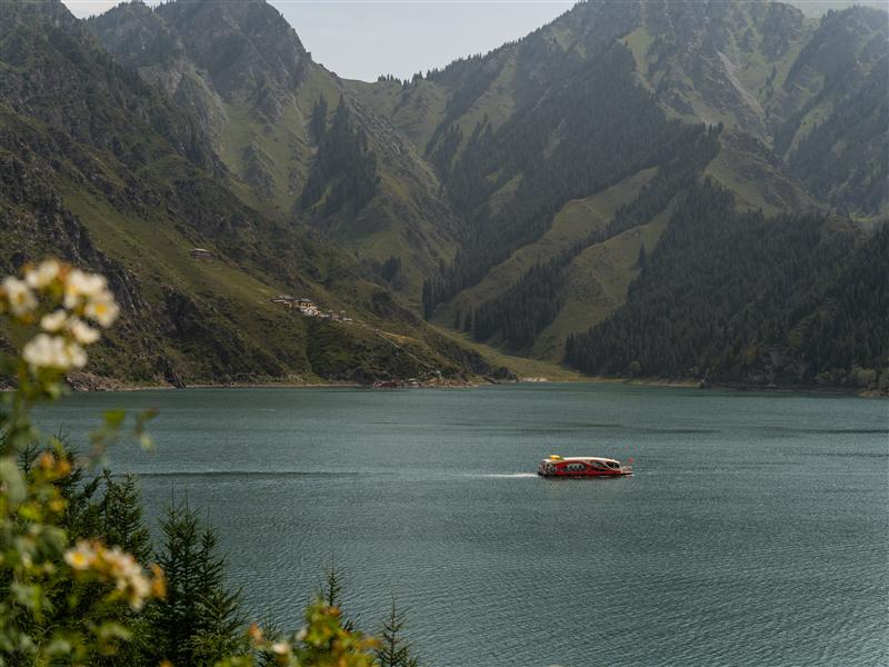 南方列车潇湘号乌鲁木齐天山天池景区 南方列车潇湘号乌鲁木齐天山天池景区