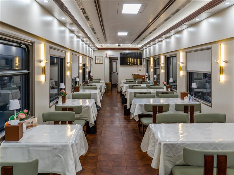 南方列车潇湘号沁潇湘餐厅车 南方列车潇湘号沁潇湘餐厅车