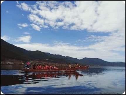中國云南瀘沽湖 里務比島 冬天 陸維