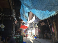 重慶偏巖古鎮閑游記（2） 重慶偏巖古鎮閑游記（2）老書樓破敗殘缺的景象，讓我想起了周星馳《功夫》里包租婆住的那個地方。