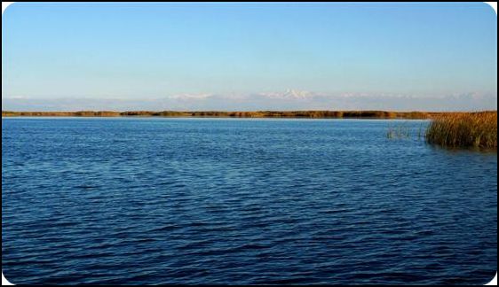 kuerle 库尔勒 博湖 博斯腾湖风景名胜区