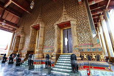 曼谷地鐵MRT沿線打卡地推薦,全方位玩轉曼谷 來到泰國旅游有許多的游客覺得交通不便,其實當地的軌道交通也是較為發達的,泰國地鐵英文全稱為Mass Rapid Transit,泰國本地人簡稱它為“MRT”,只要你跟泰國人說MRT,他們立刻就能明白你指的是地鐵。在地鐵的沿線上有許多值得一去的地方,下面小編就為你介紹一下泰國曼谷MRT沿線打卡地。