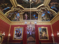 四大法國著名小鎮推薦（1） 浪漫的紫色，還有朝氣蓬勃的暖黃色，清新淡雅的藍綠色，魅惑誘人的玫瑰色……一切的一切都被隱藏在了那些絕美的法國著名小鎮之中。