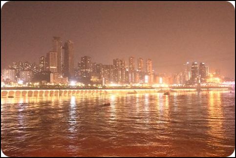 重慶夜景兩江游船 重慶 兩江游夜景  南濱路 夏天 劉鴻