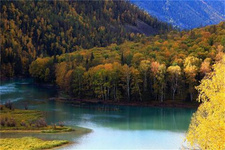 去一次新疆南就像是出國 去一次新疆南就像是出國，很多人只要說道去新疆旅游都會想，去新疆旅游安全嗎？新疆給人的還是神秘，但是，如果沒有去新疆看看，那怎么有能知道這個地方，到底是什么樣子的呢？