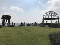 玩轉(zhuǎn)海南不出海環(huán)游世界 玩轉(zhuǎn)海南不出海環(huán)游世界，列出自己喜歡的目的地之后，最終目光定在了海南。你可以把海南，和全世界一起比較，海南也不遜色的，長假怎么玩海南？