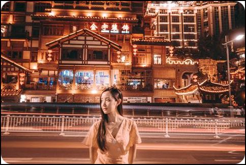 重慶 解放碑 洪崖洞 楠楠單人照 夏天 楊志熠