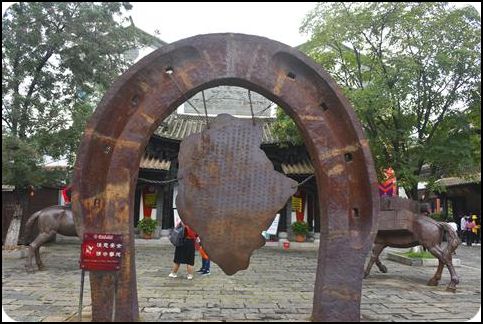 云南 昆明 云南民族村  劉鴻