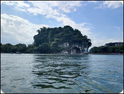 廣西 桂林 象山景區(qū) 象鼻山 秋天 郭倩虹