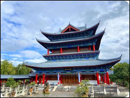 云南 麗江香樓 陳思宇