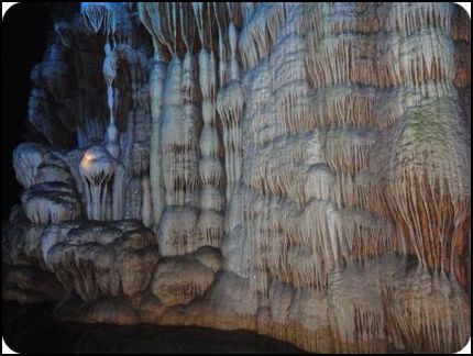 中國(guó) 廣西桂林市 銀子巖 銀子鉆 冬天