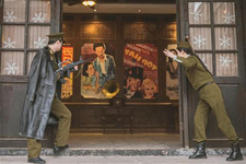 “五一”期間兩江影視城民國街好吃又好玩 2020年“五一”期間,兩江國際影視城將與重慶黃山抗戰遺跡博物館在影視城民國街舉辦抗戰主題文化周、臺灣美食節、民國街夜經濟三大活動。屆時,民國街將變得好吃又好玩!