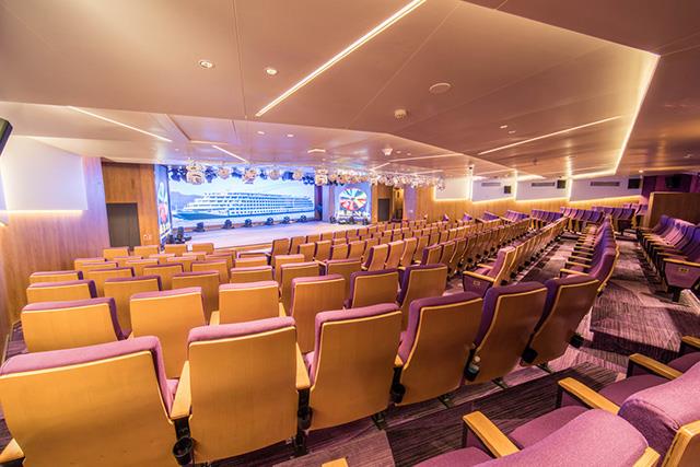 Century Oasis Cruise-Grand Theatre