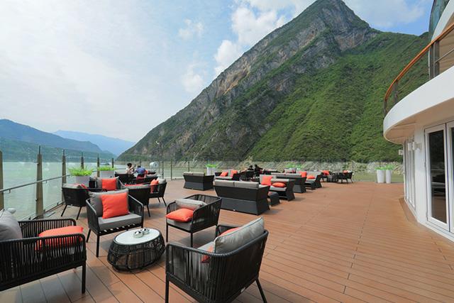 世紀凱歌號遊輪vip觀景吧