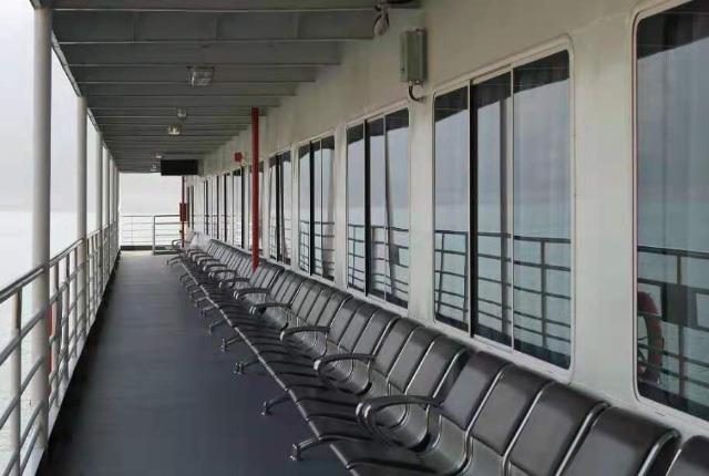 New high lake cruise Cruise-corridor