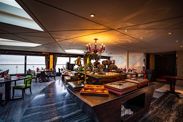 世紀傳奇號遊輪vip餐廳