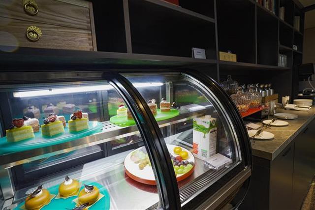 Century Oasis Cruise-Executive Lounge 1