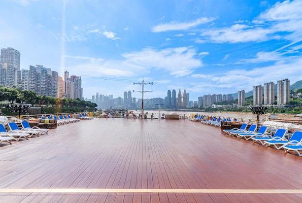 凱璇號遊輪觀景甲板