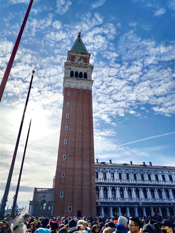 诺唯真爱彼号邮轮