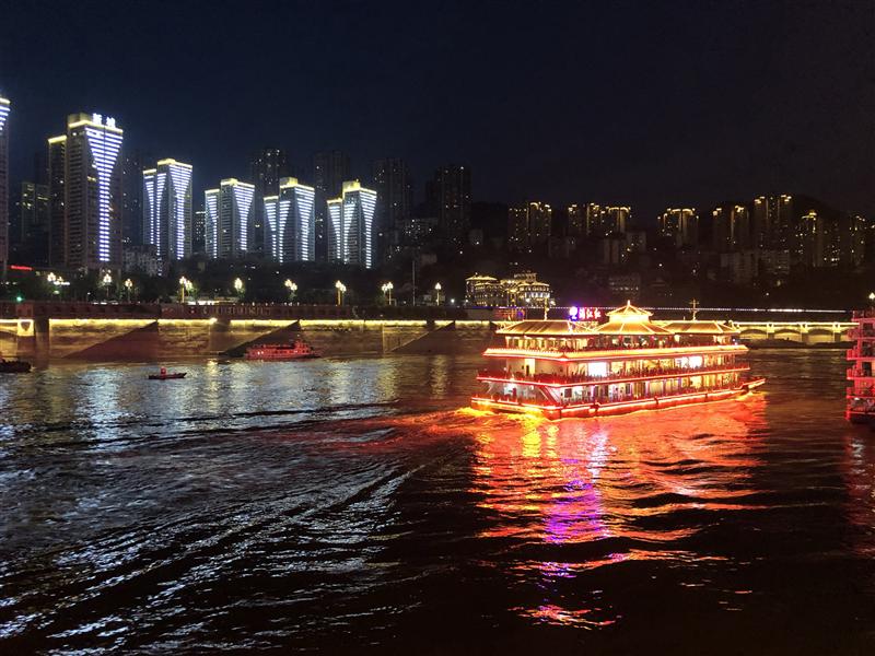 重庆夜景两江游船  