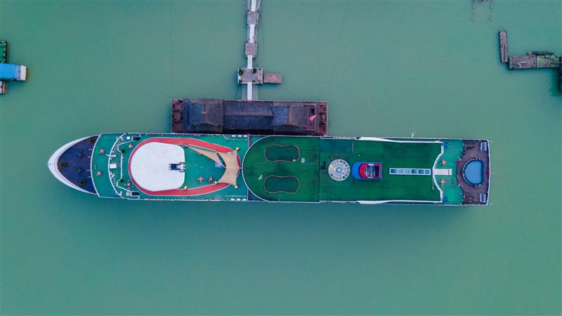 重庆 涪陵港口 长江黄金7号 