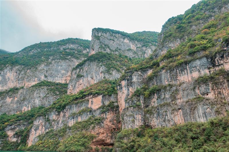 巫山小三峡观音坐莲台