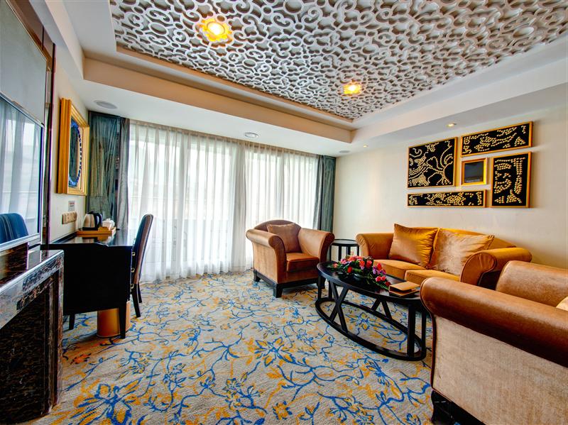 Golden 7 Yellow 7 Room Type