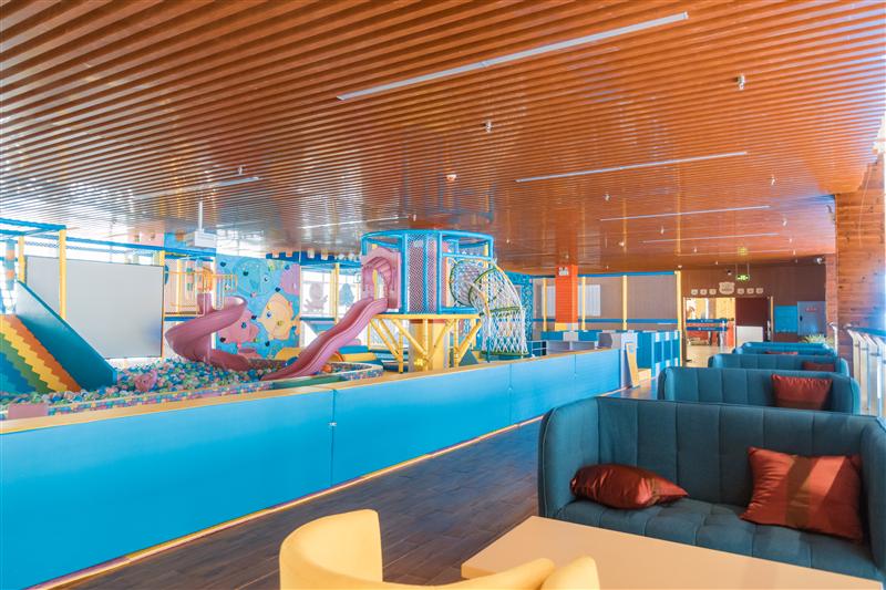 Fengdu Ski Resort Parent Child Amusement Park