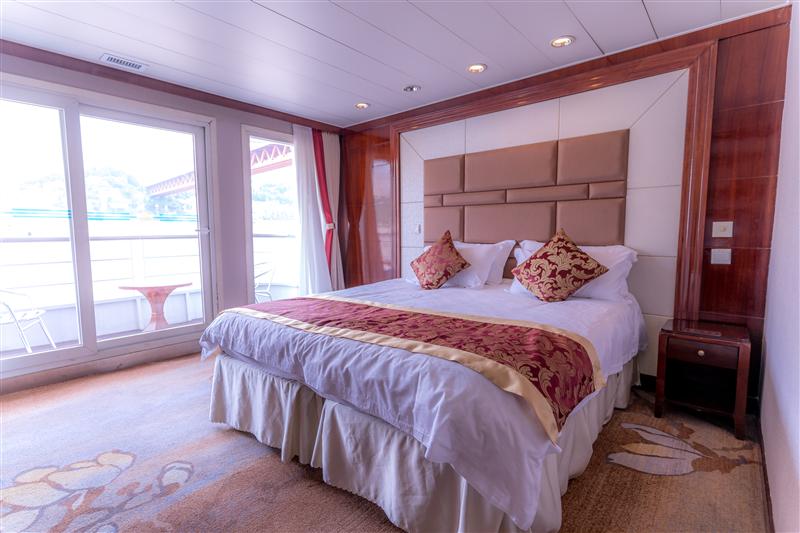 长江一号商务间