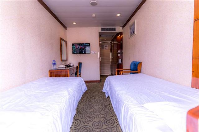 China Chongqing Yangtze River Overseas Series Yangtze River No.1 Standard Room Summer Yang Zhiyi