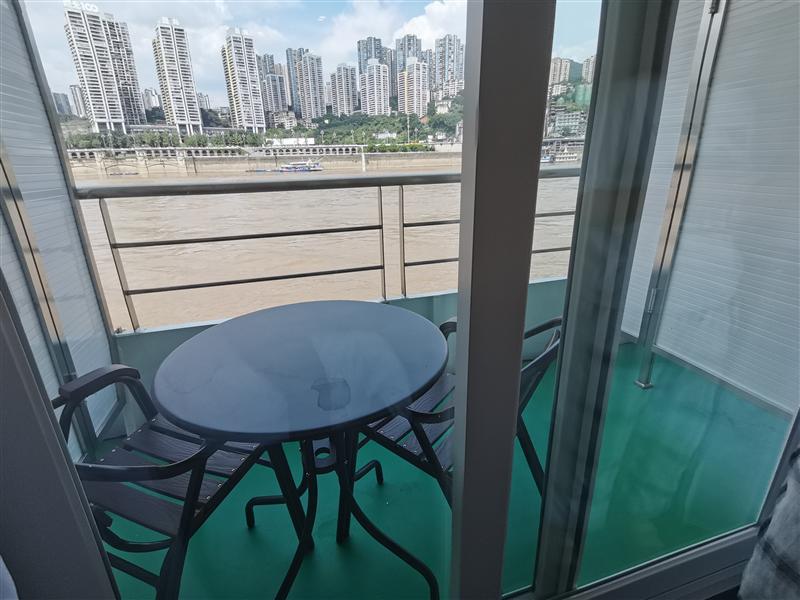 美维凯悦号豪华标准间阳台