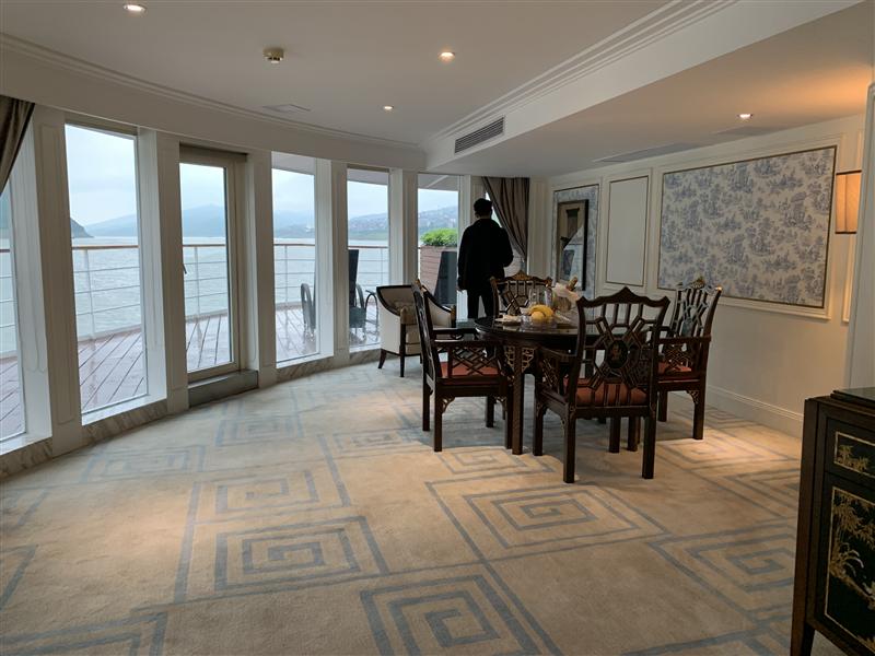 长江探索号游轮名人套房