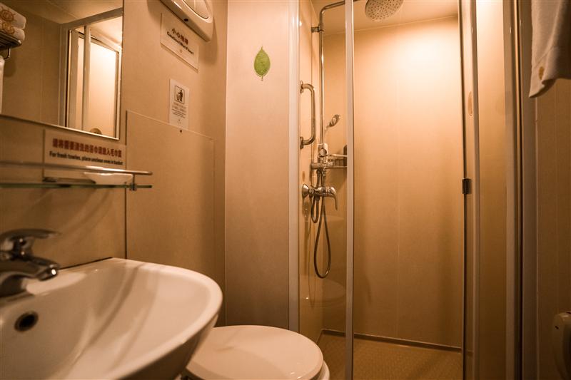 三峡游轮 长江黄金系列 黄金8号 阳台单人房 卫生间