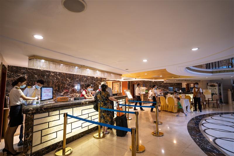 三峡游轮 黄金6号 前台