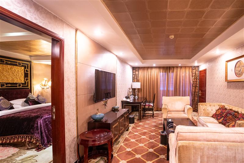 三峽遊輪 黃金6號 總統套房 客廳B