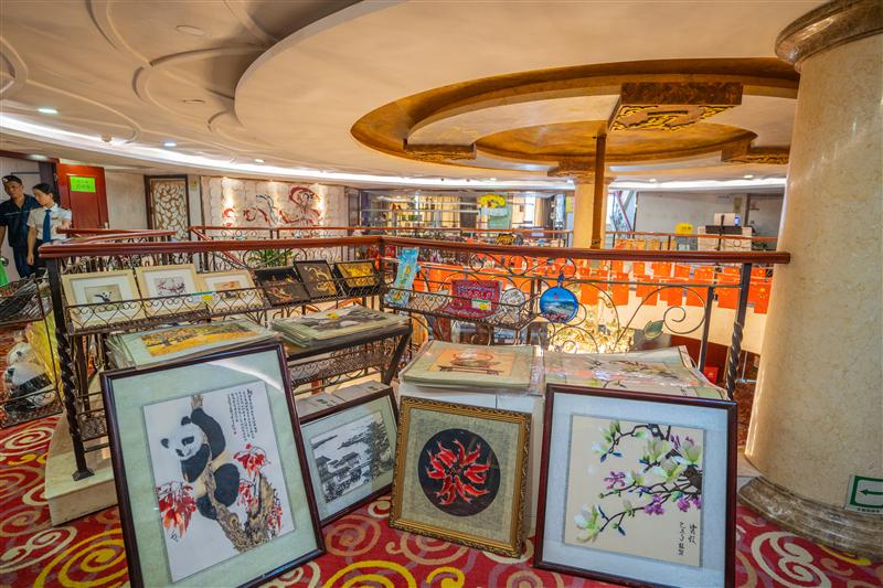 华夏神女2号纪念品商店