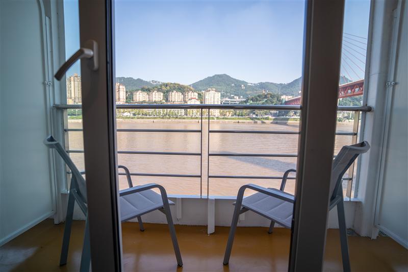 華夏神女3號家庭主題房陽臺