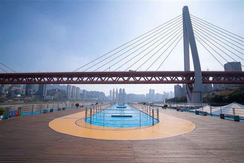 华夏神女3号 顶层甲板