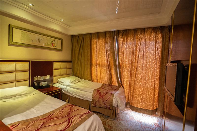 华夏神女1号商务标准间