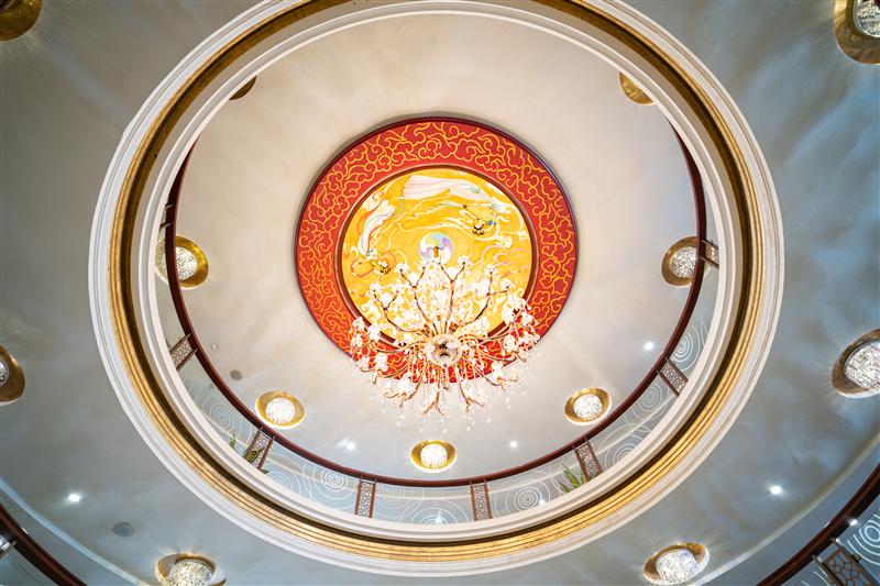 The mural on the top of the lobby of No.1 Huaxia Goddess in Three Gorges