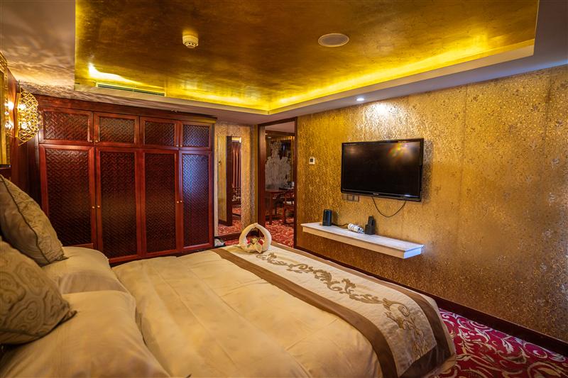 华夏神女1号总统套房