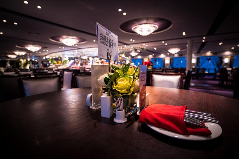 世纪神话2楼自助餐厅